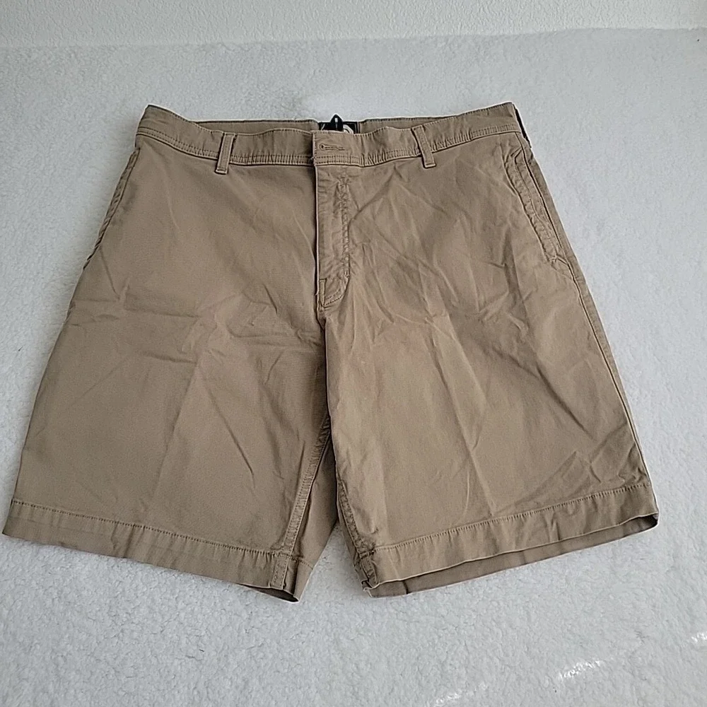 The North Face Men's Size 38 Khaki Pocketed 10